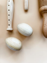 Load image into Gallery viewer, WOODEN MONTESSORI MUSIC KIT

